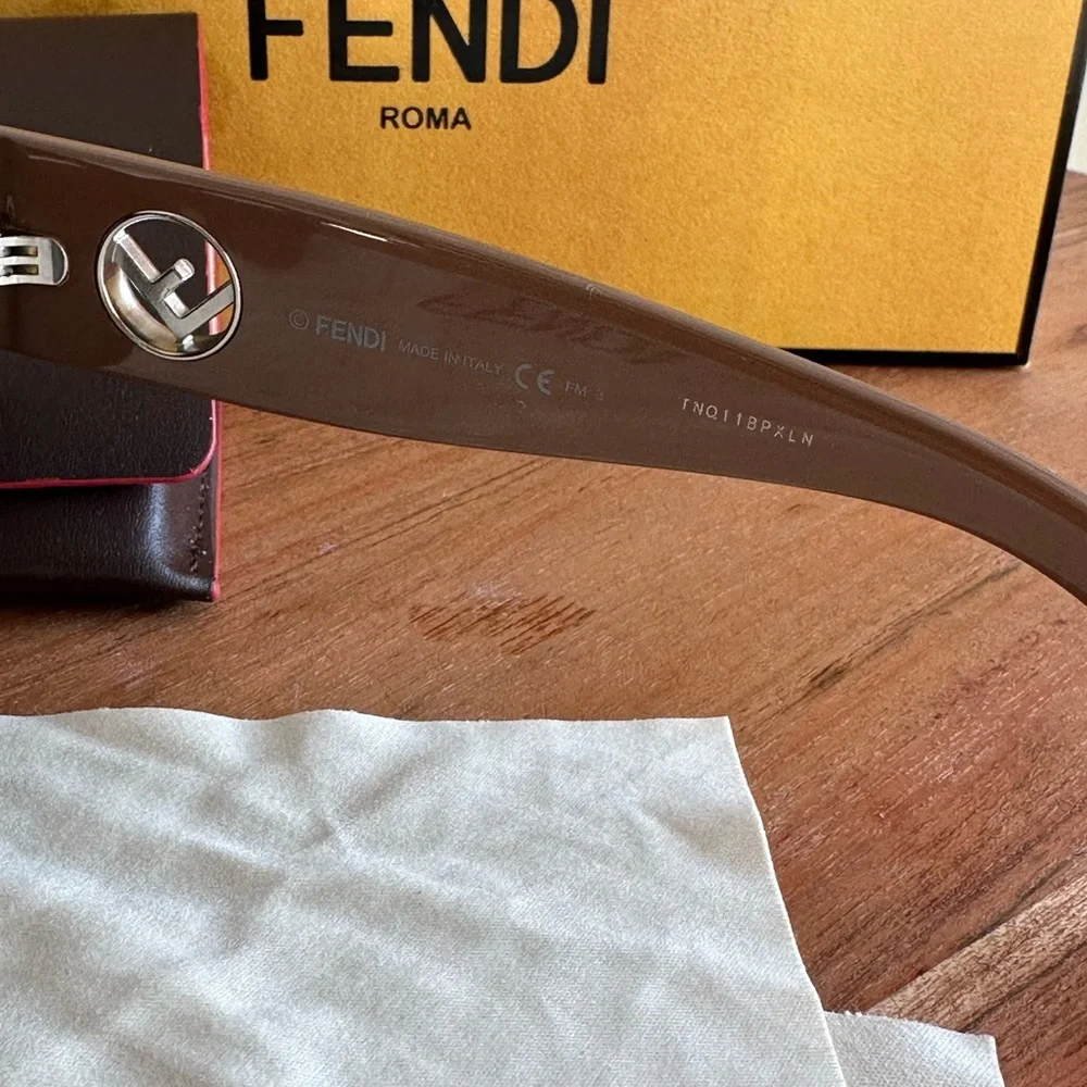 FENDI Black Frame Brown Leg Sunglasses - Picture 8 of 11